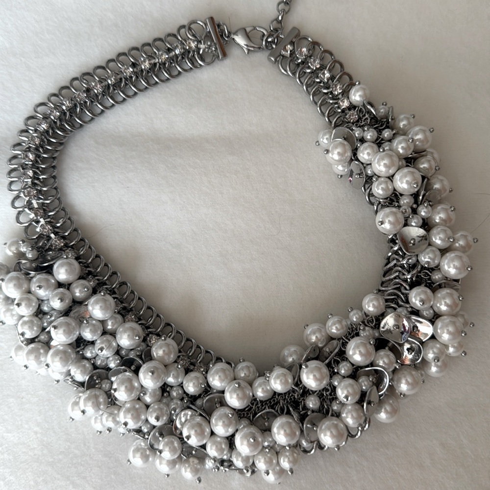 Statement necklace w/ pearls and rhinestones